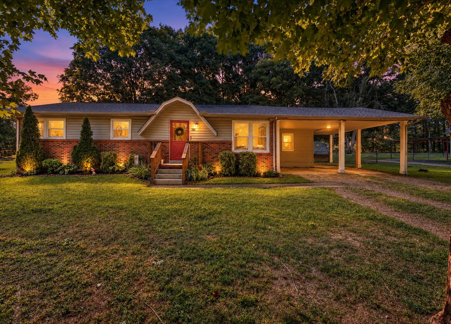 710 Meade Dr