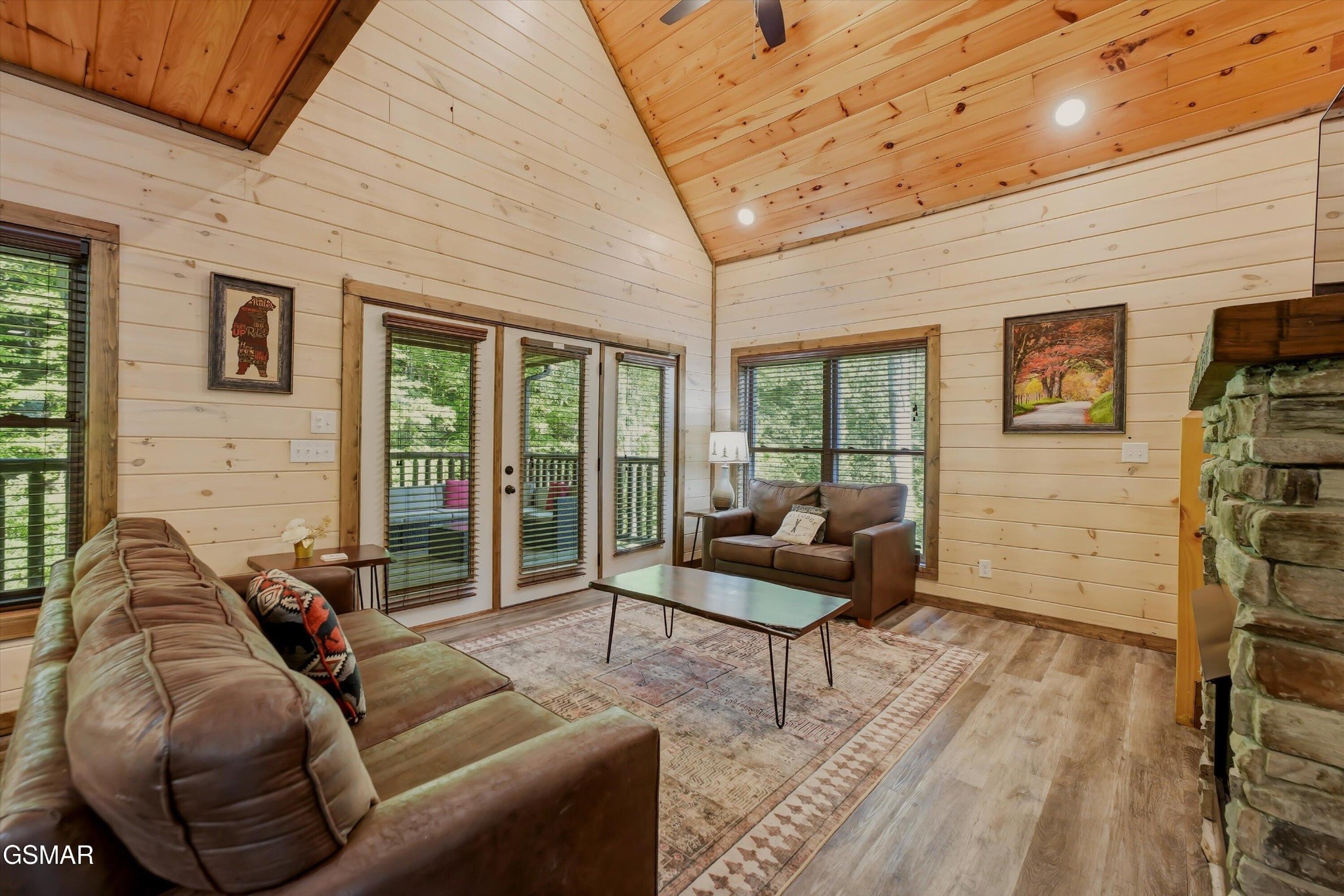 2108 Roscoe Court Property Photo 7