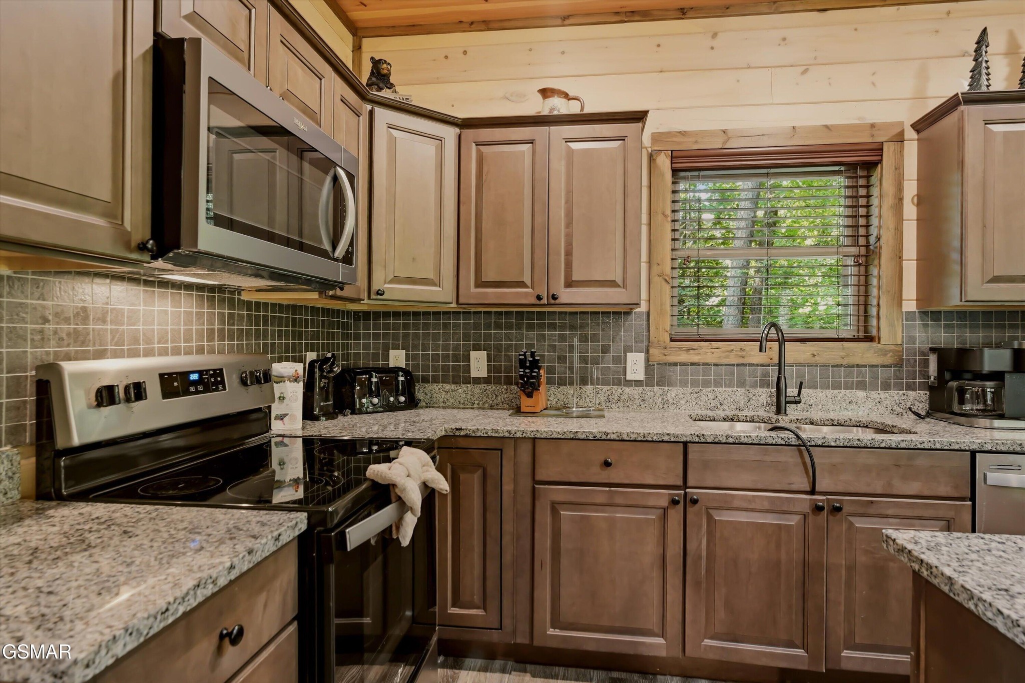 2108 Roscoe Court Property Photo 13