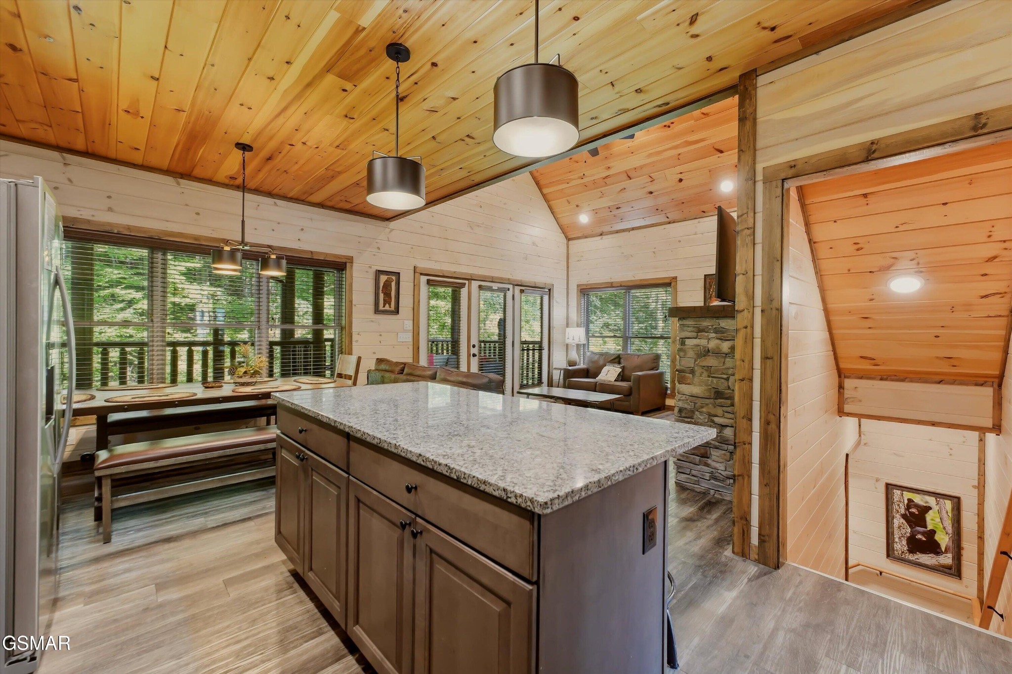 2108 Roscoe Court Property Photo 15