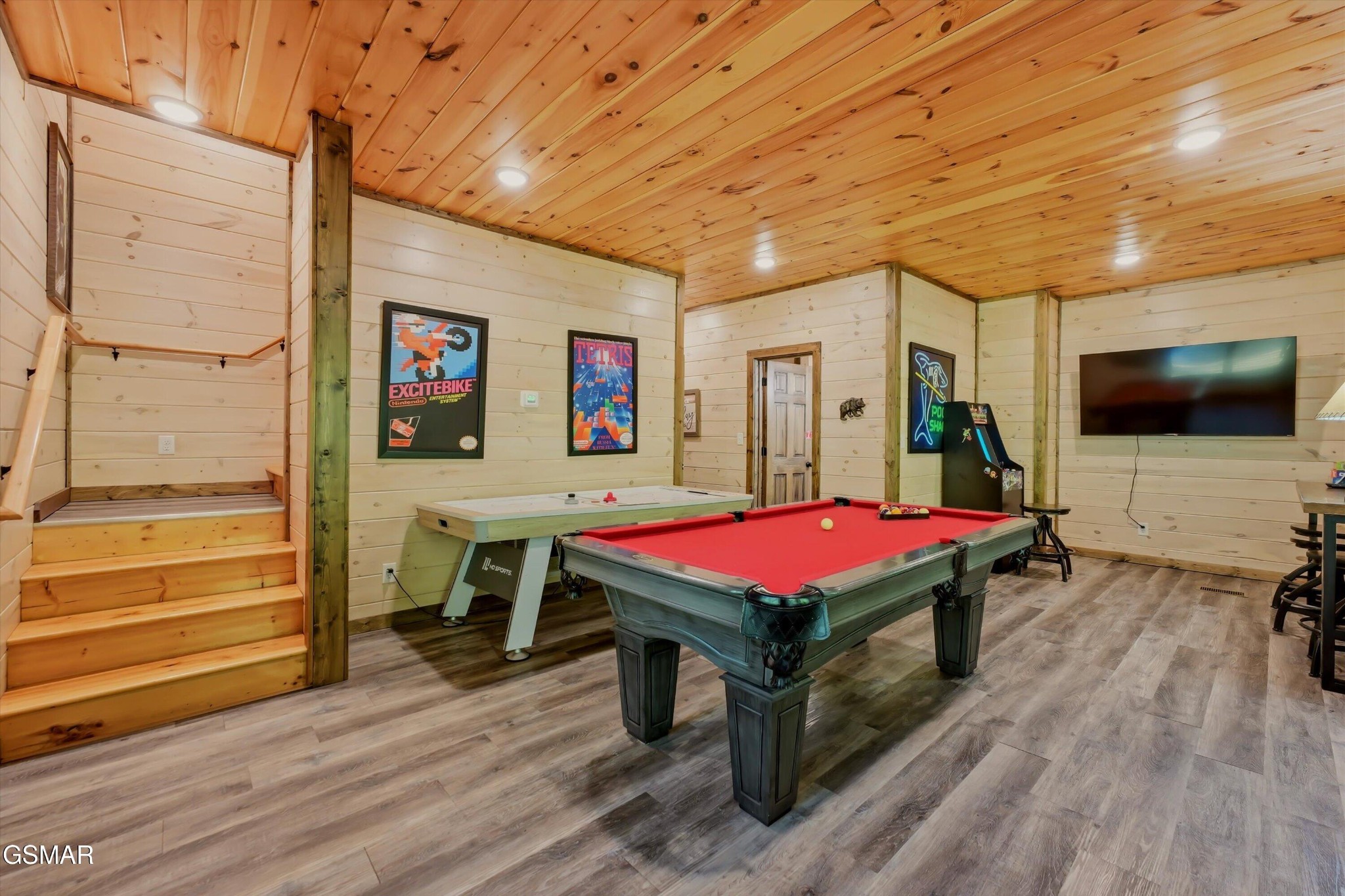 2108 Roscoe Court Property Photo 25