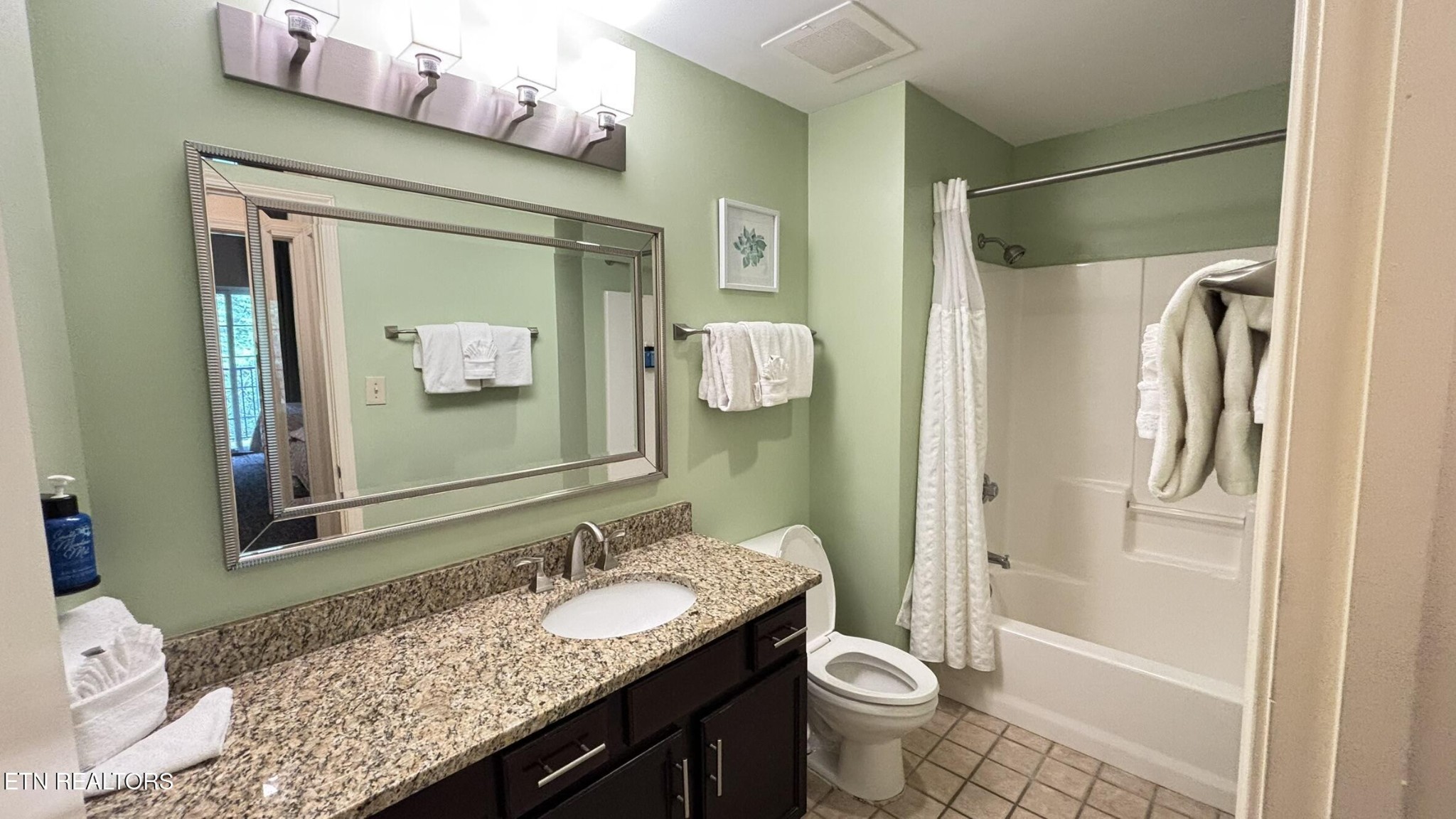 225 Collier Drive Property Photo 18