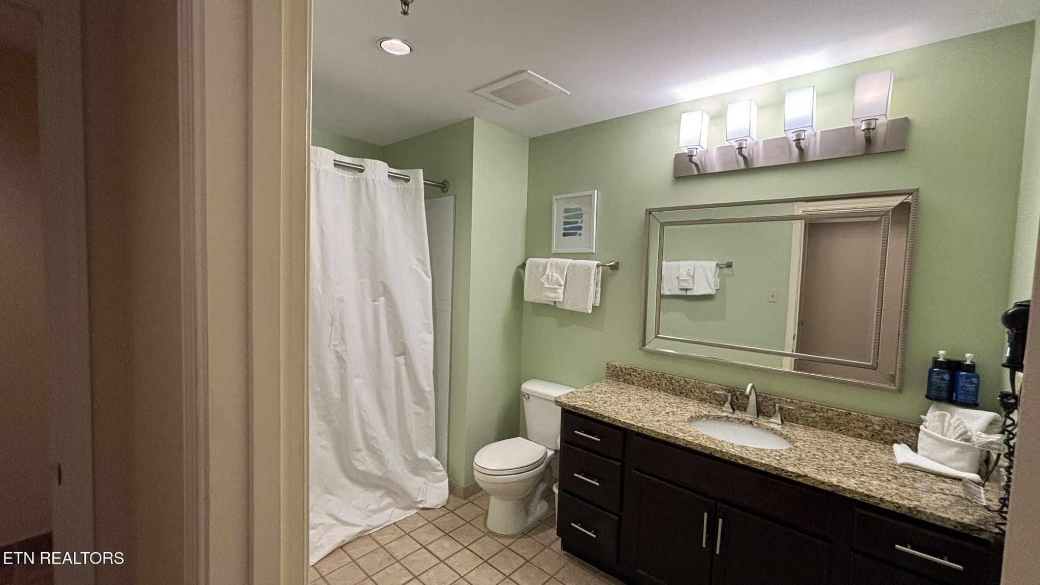 225 Collier Drive Property Photo 24