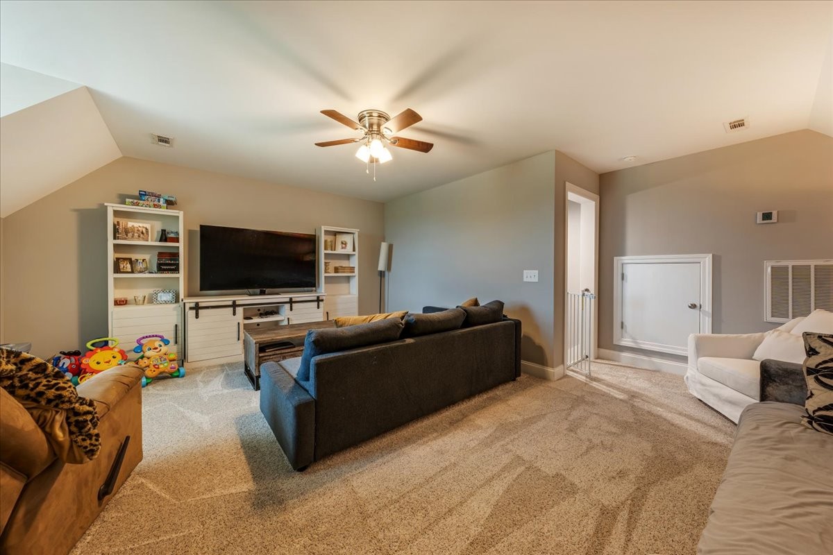 1301 Whiteside Hill Rd Property Photo 41
