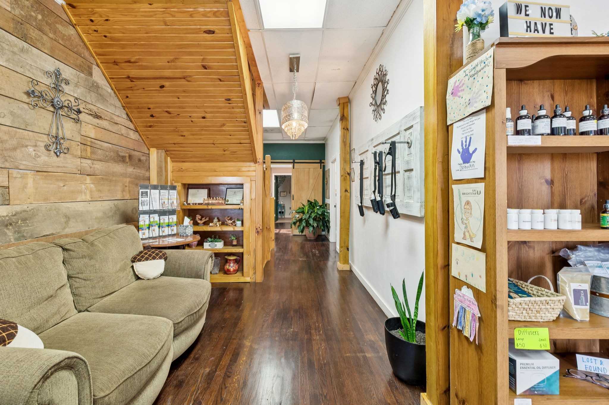 220 Public Sq Property Photo 8