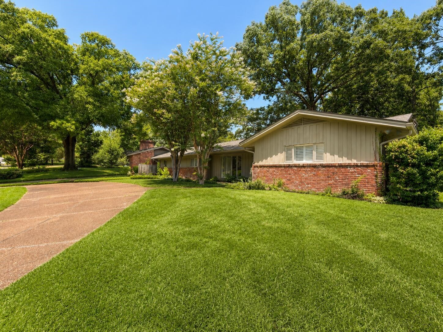 5680 N Angela Rd Property Photo 1