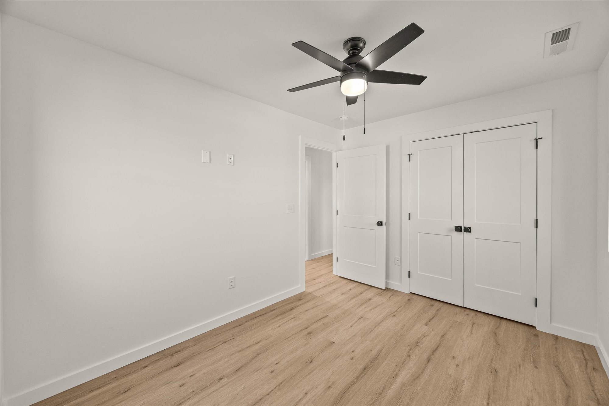 154 Boatman St Property Photo 10