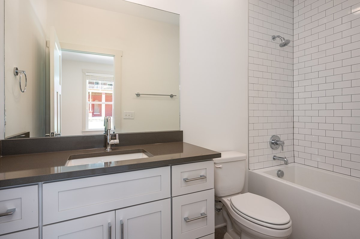 900 Meridian Street Property Photo 4