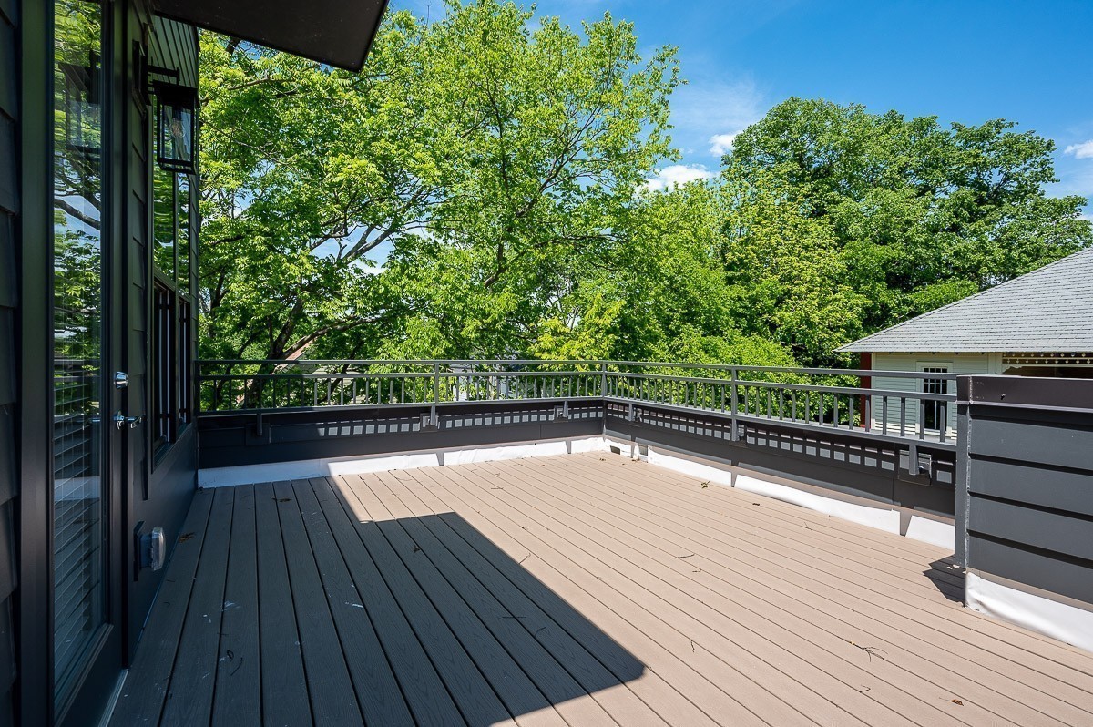 900 Meridian Street Property Photo 16