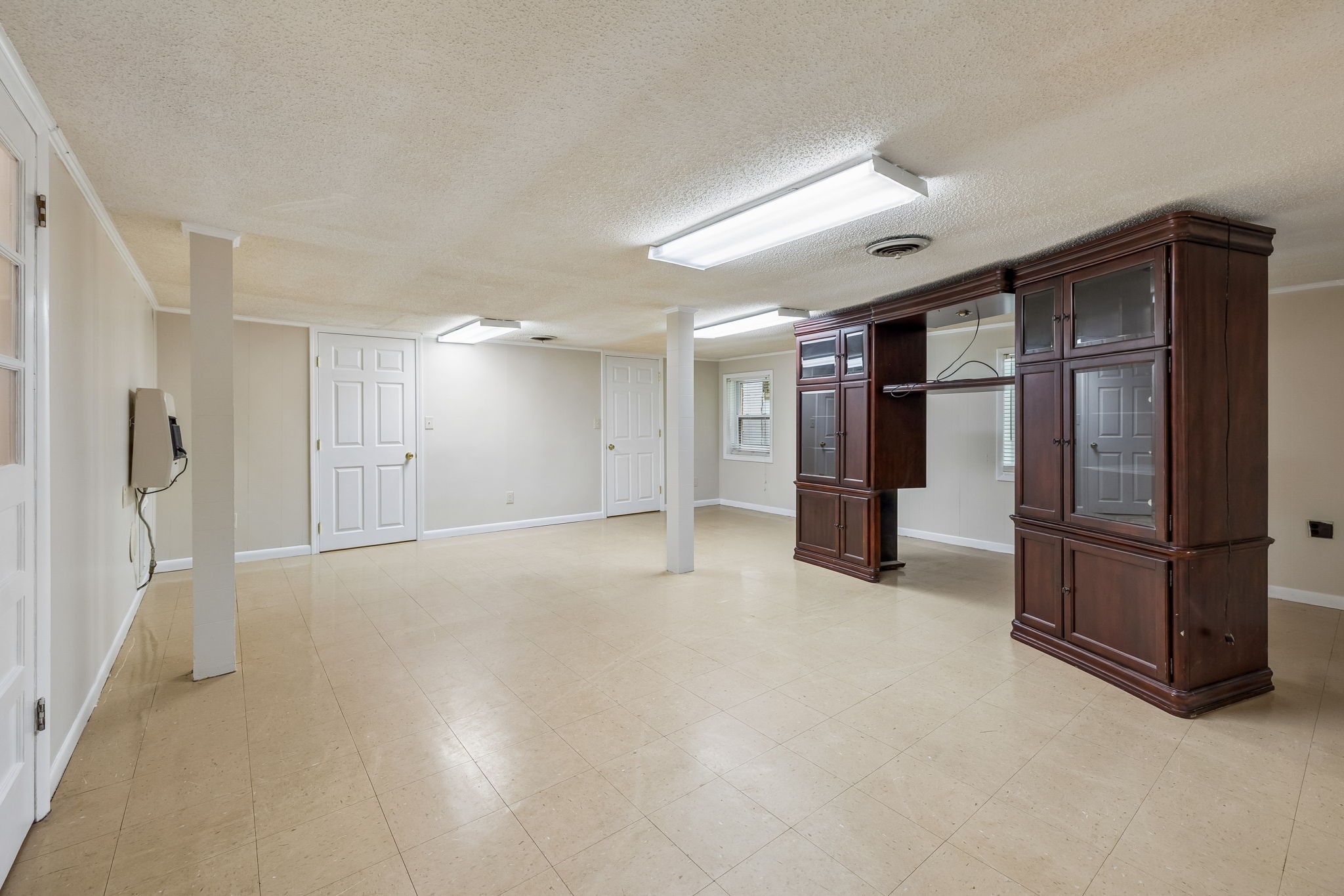 302 W Point Dr Property Photo 46