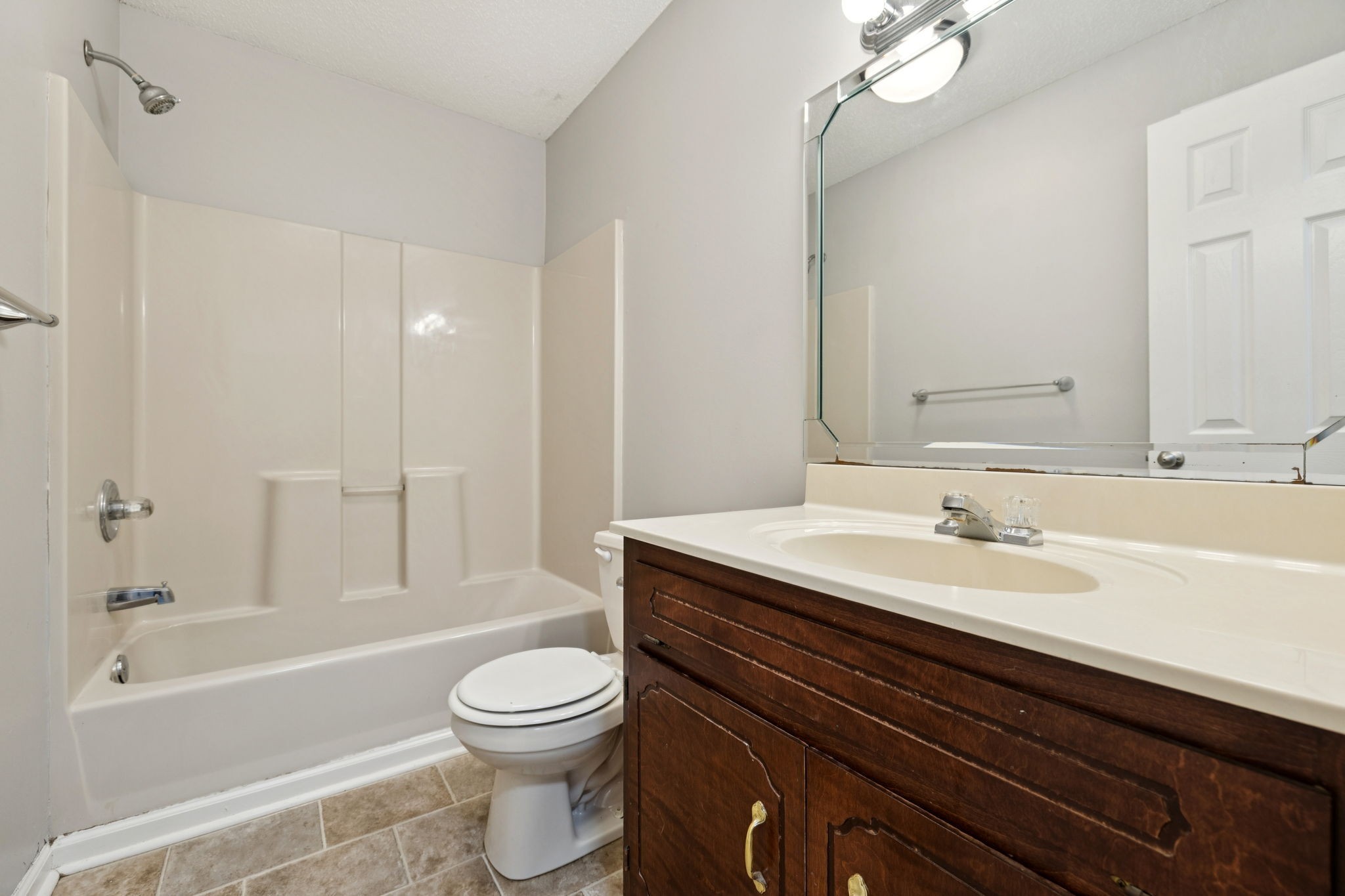 560 Grays Chapel Rd Property Photo 17