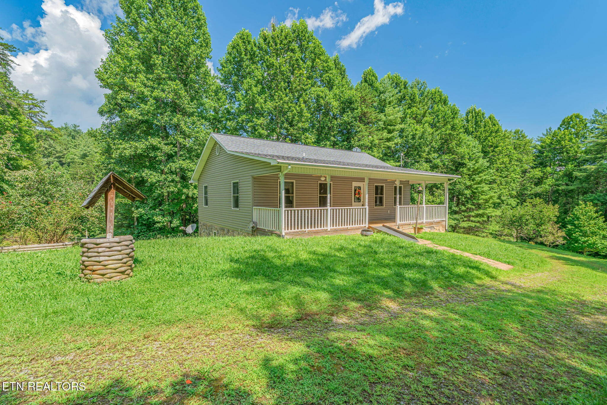 131 Pear Tree Way Property Photo 1