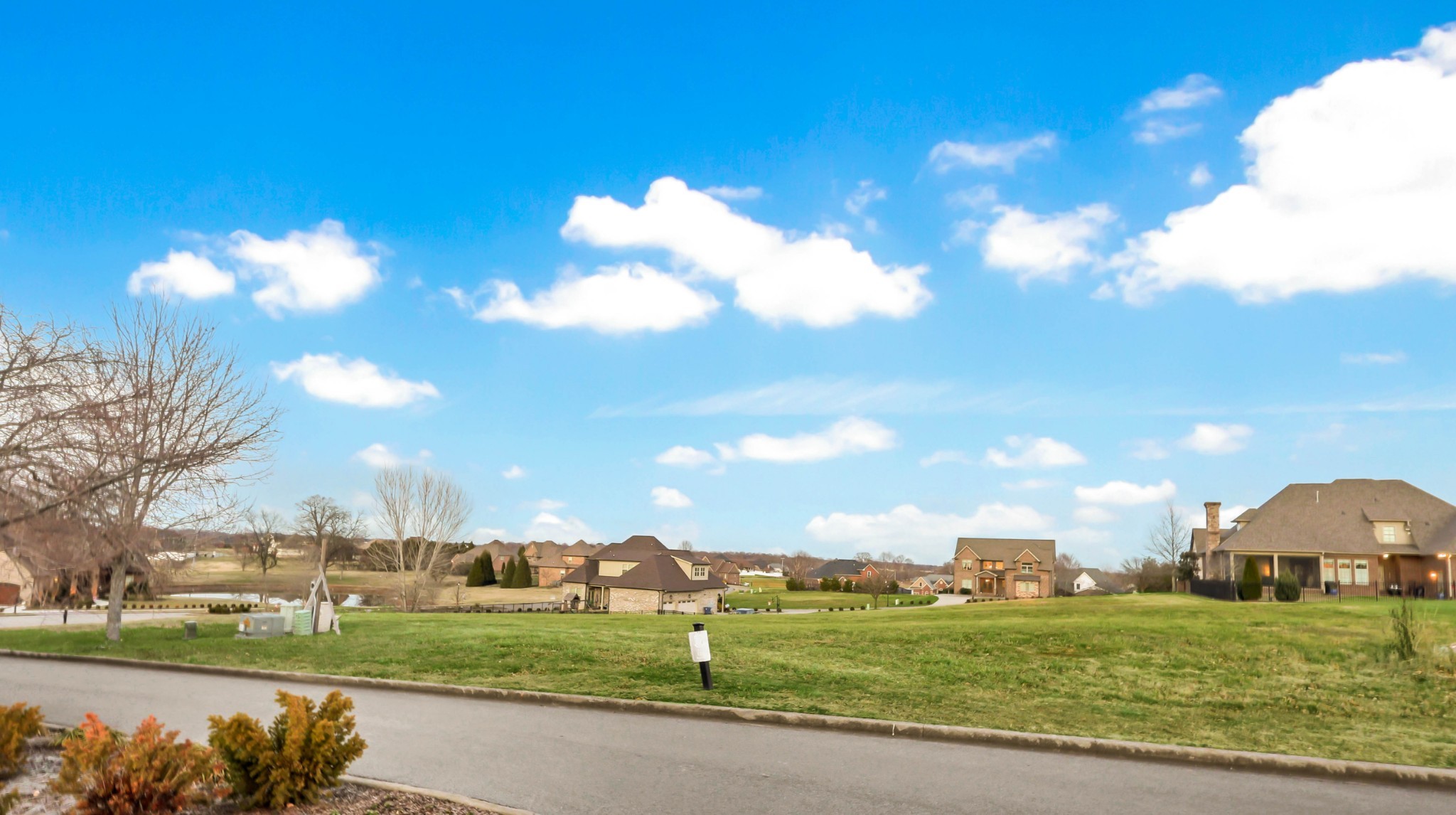 2569 Stone Manor Way Property Photo 1