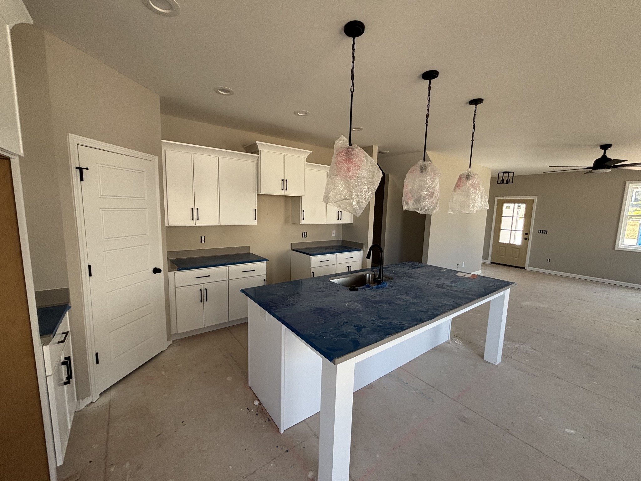 0 Macaw Property Photo 5