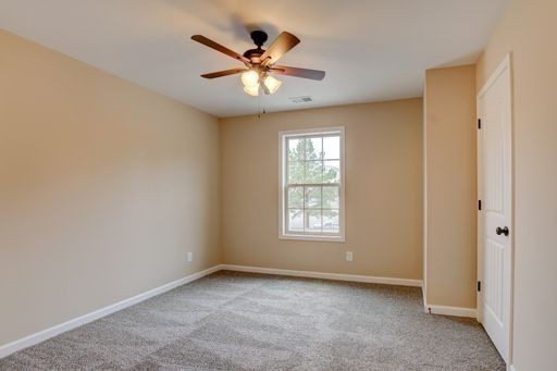 250 Fairview Lane Unit D Property Photo 7