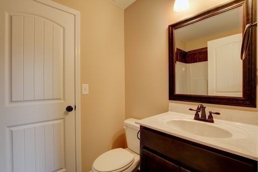 250 Fairview Lane Unit D Property Photo 9