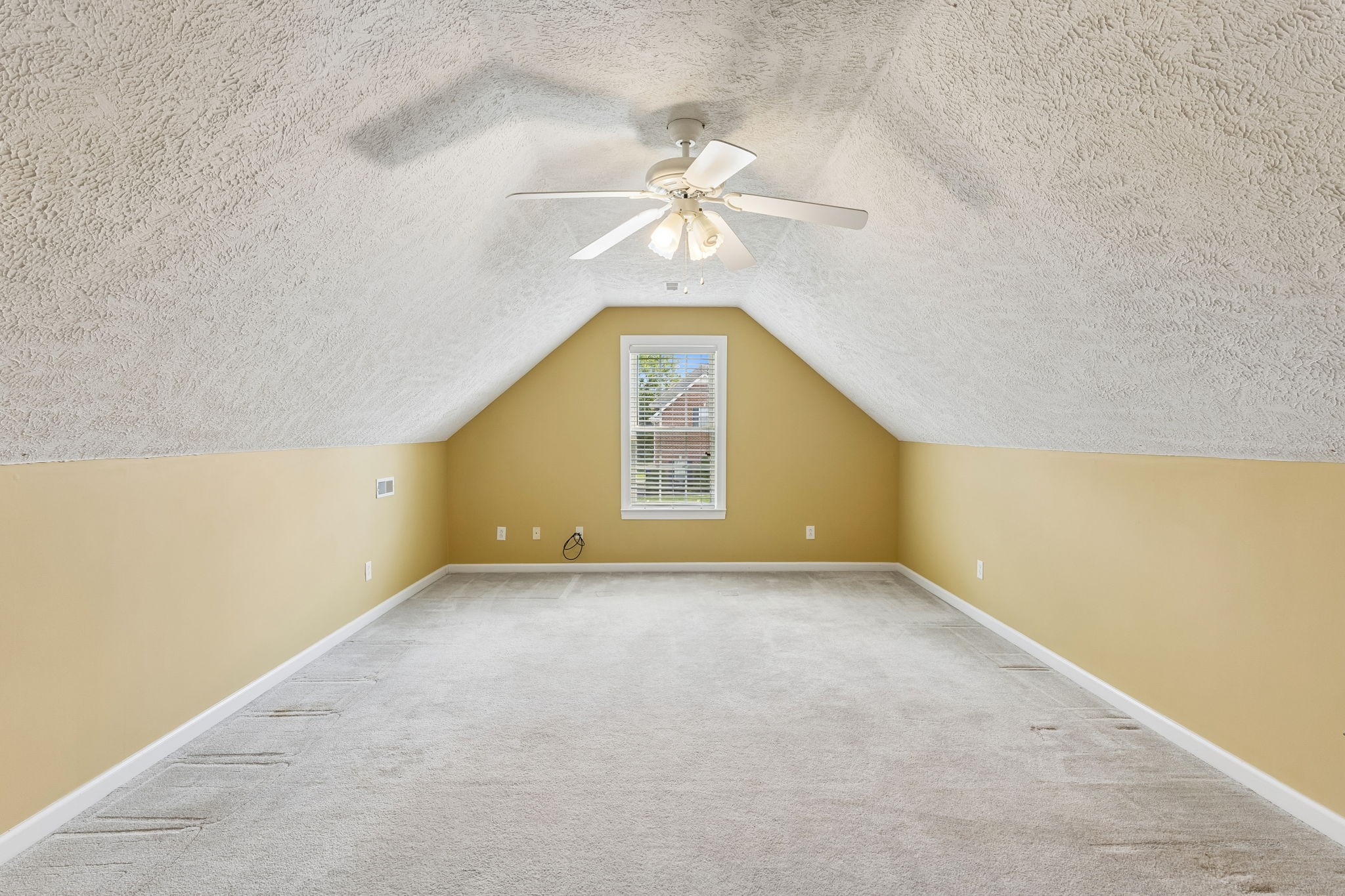 371 Sayre Ln Property Photo 29