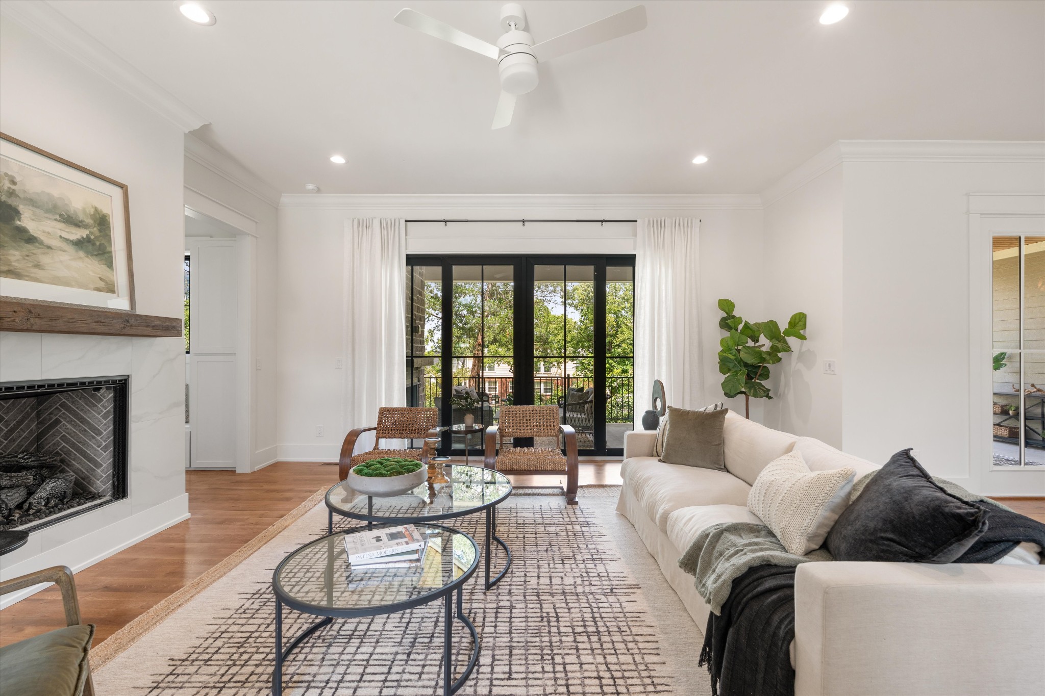 2018 Overhill Dr Property Photo 4
