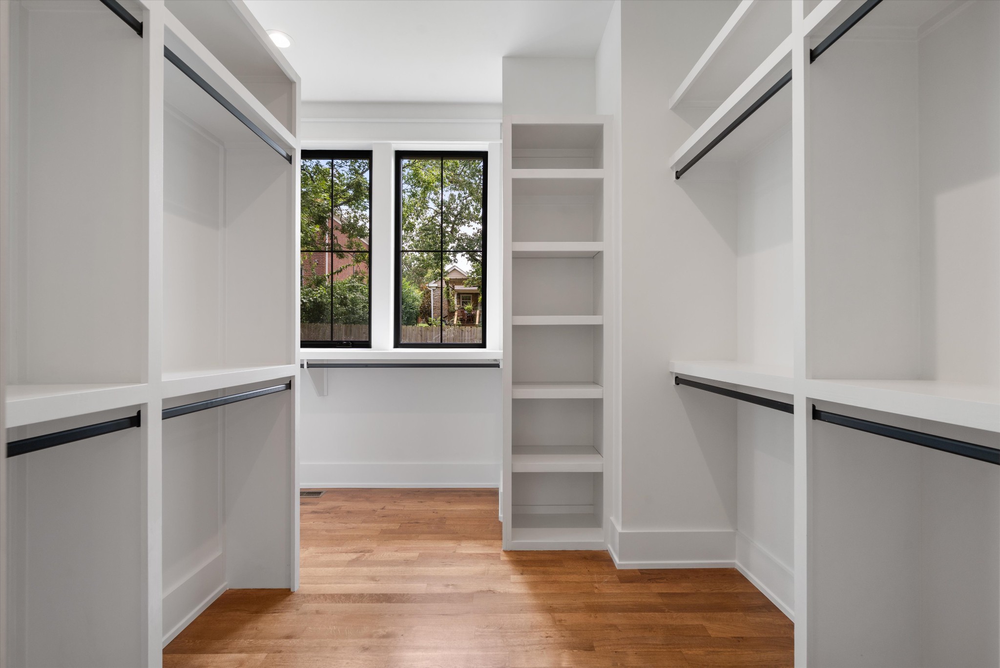 2018 Overhill Dr Property Photo 33