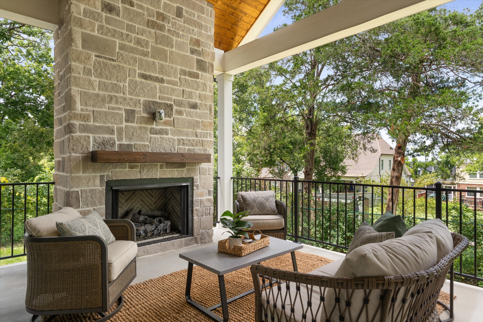2018 Overhill Dr Property Photo 39