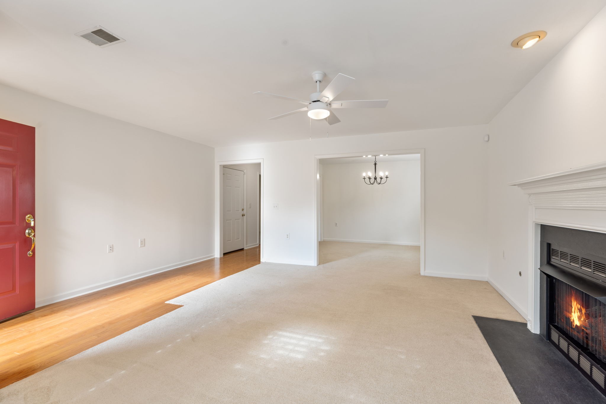 39 Chadwell Ln Property Photo 9