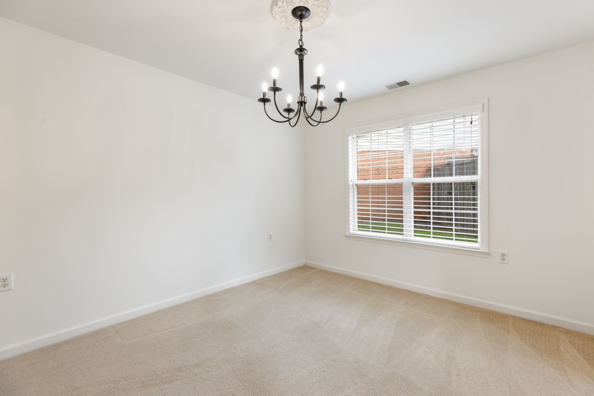 39 Chadwell Ln Property Photo 17