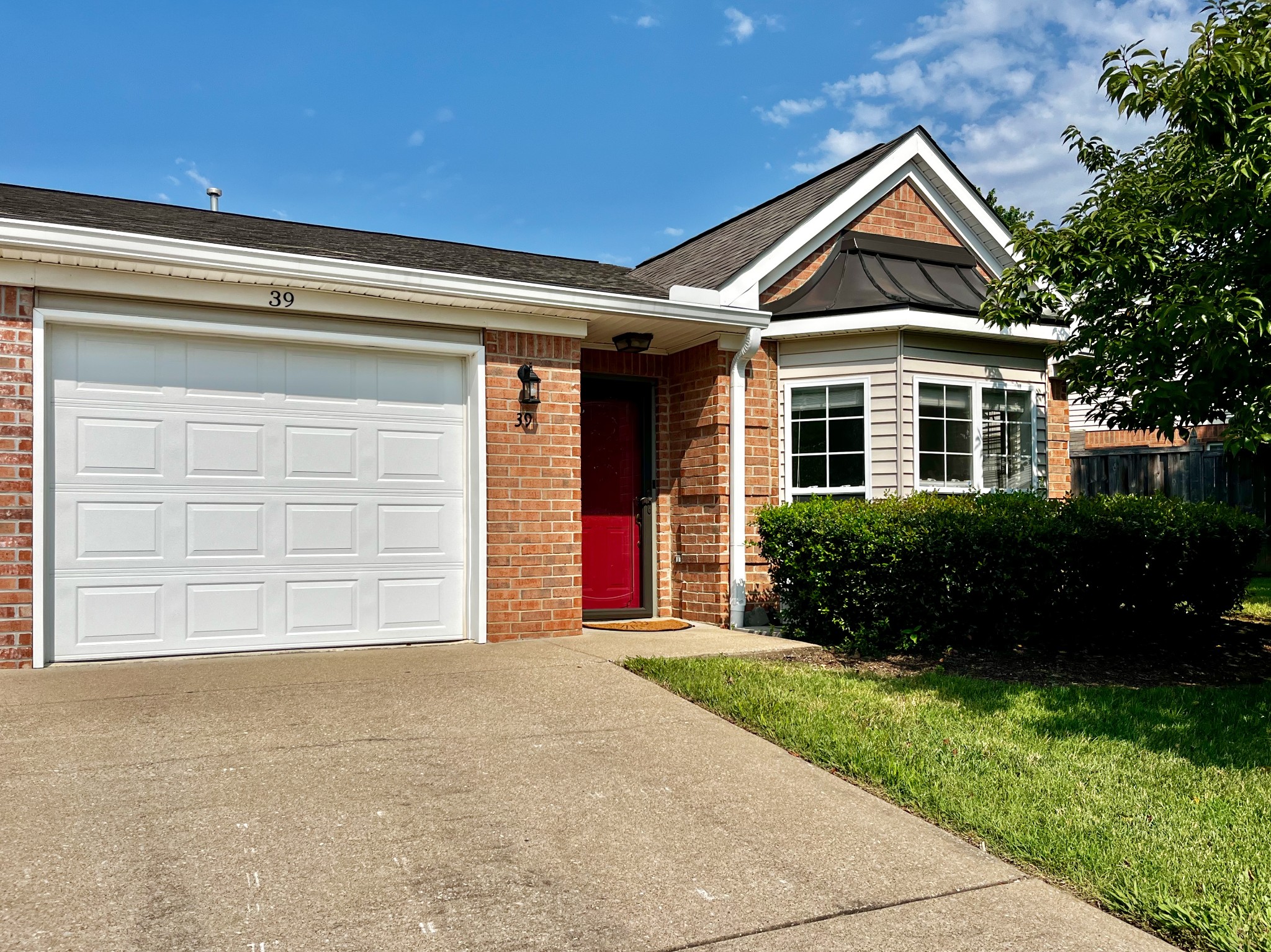 39 Chadwell Ln Property Photo 44
