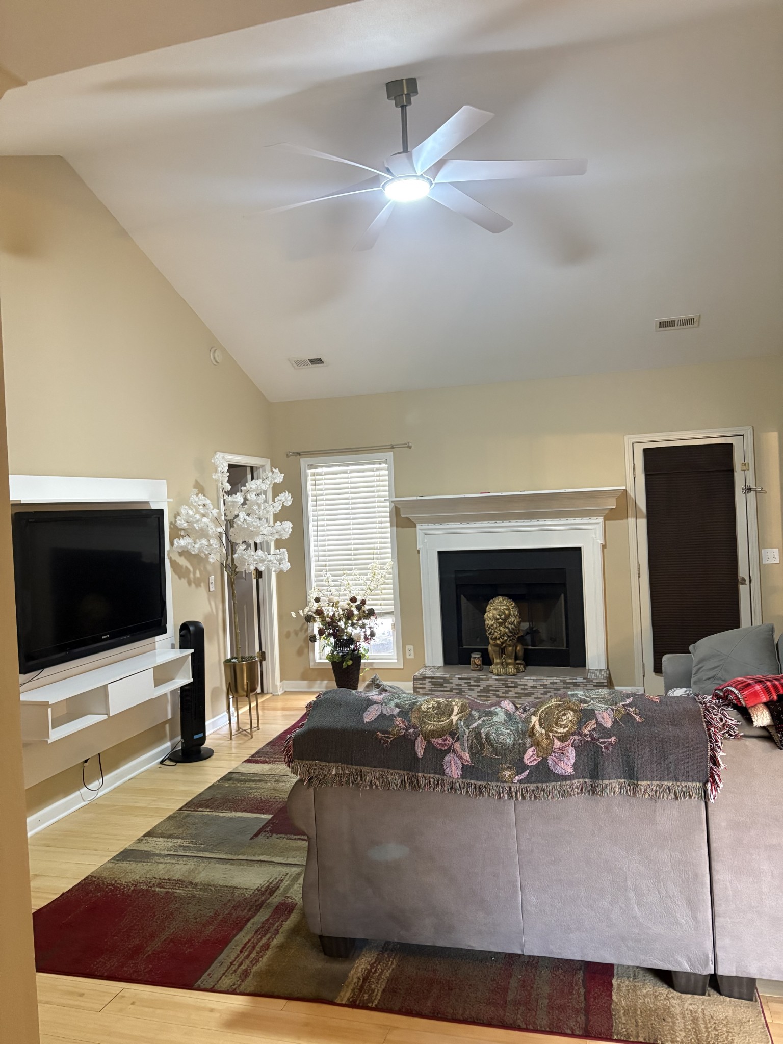 1156 Franklin Dr Property Photo 5