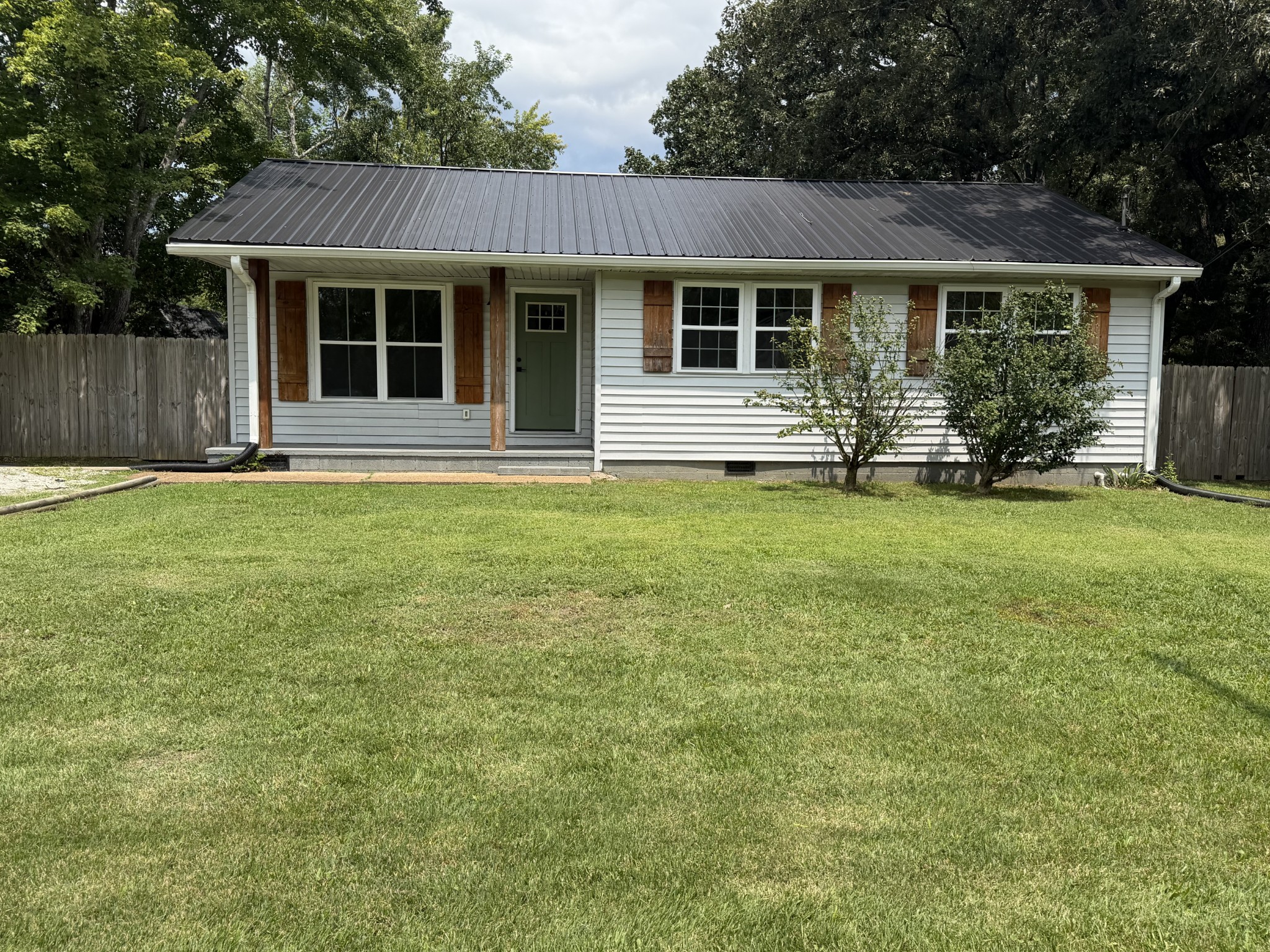 15 Forrest Ave Property Photo 1