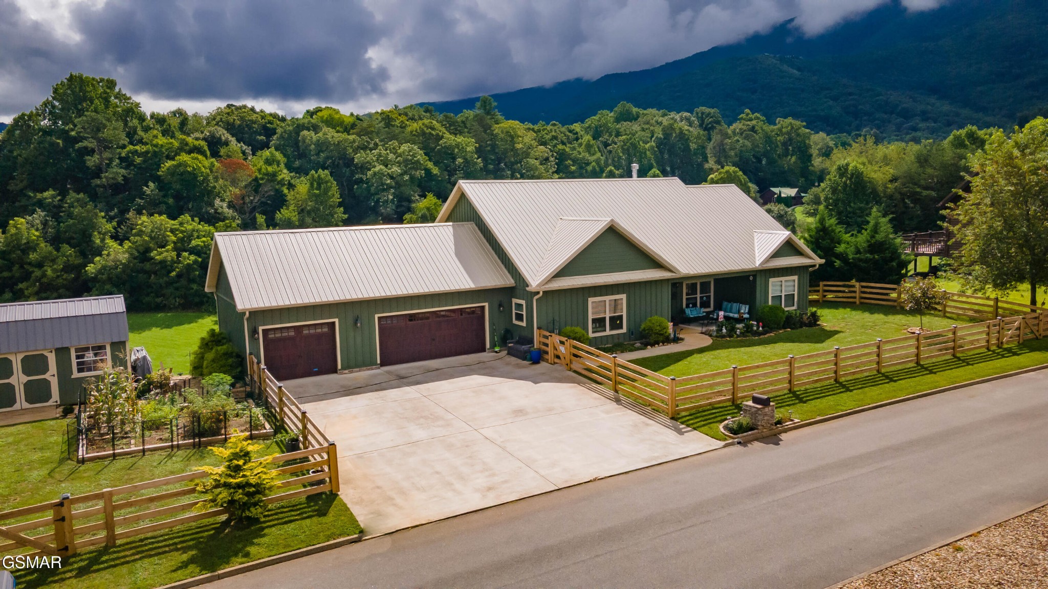 3446 Cove Meadows Drive Property Photo 2