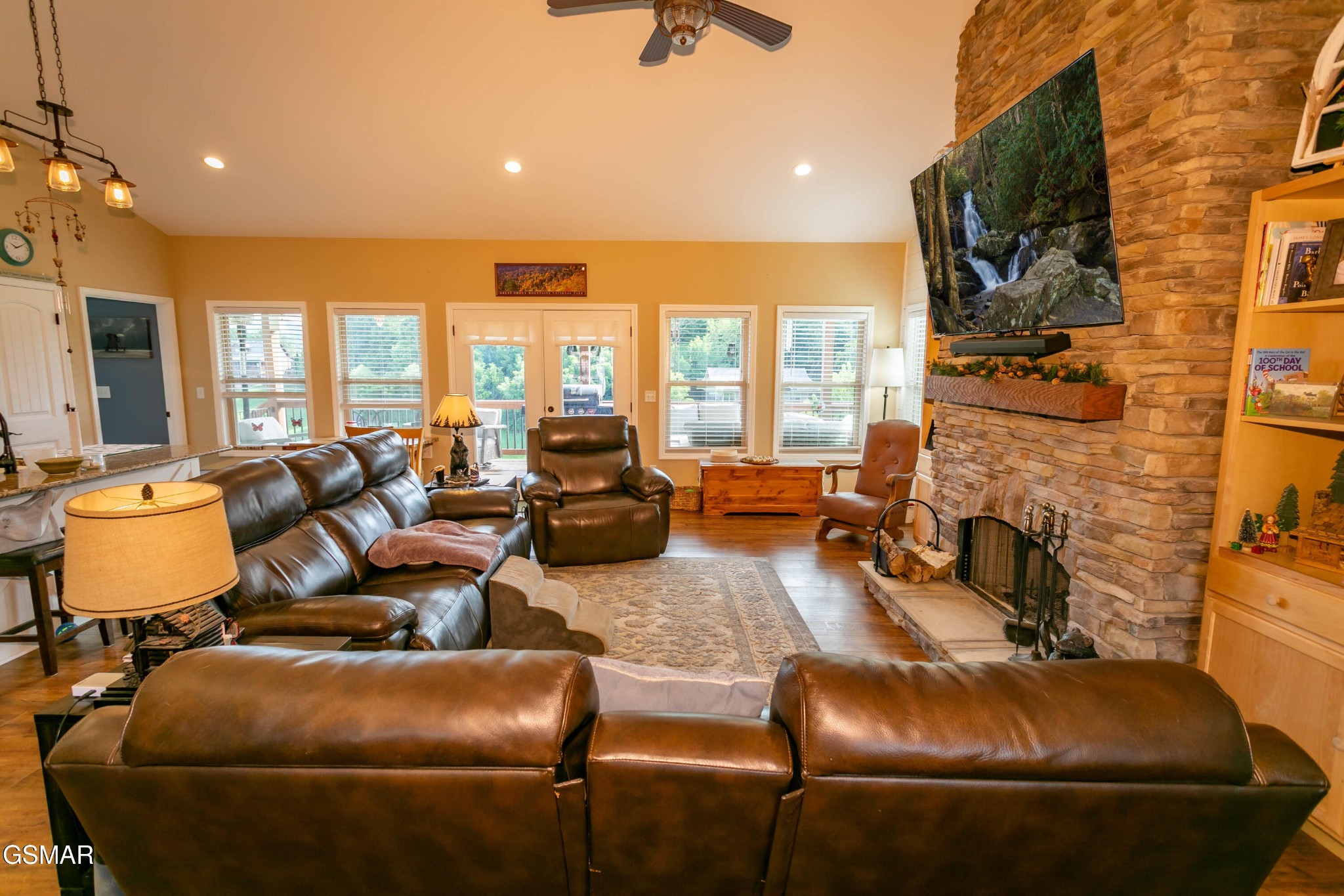 3446 Cove Meadows Drive Property Photo 24