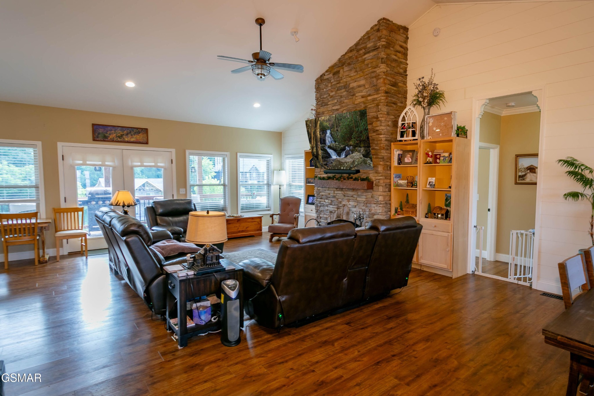 3446 Cove Meadows Drive Property Photo 27