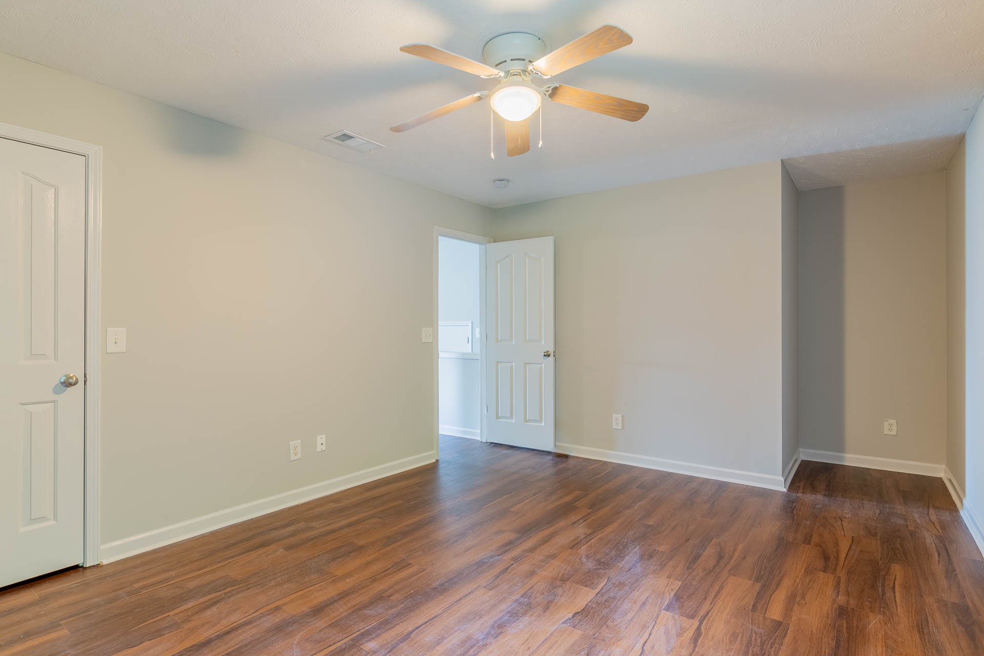 752 Holland Ridge Dr Property Photo 23