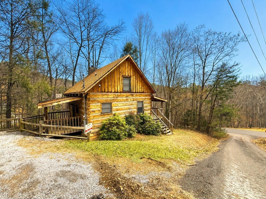 2580 Black Bear Ln Property Photo 1