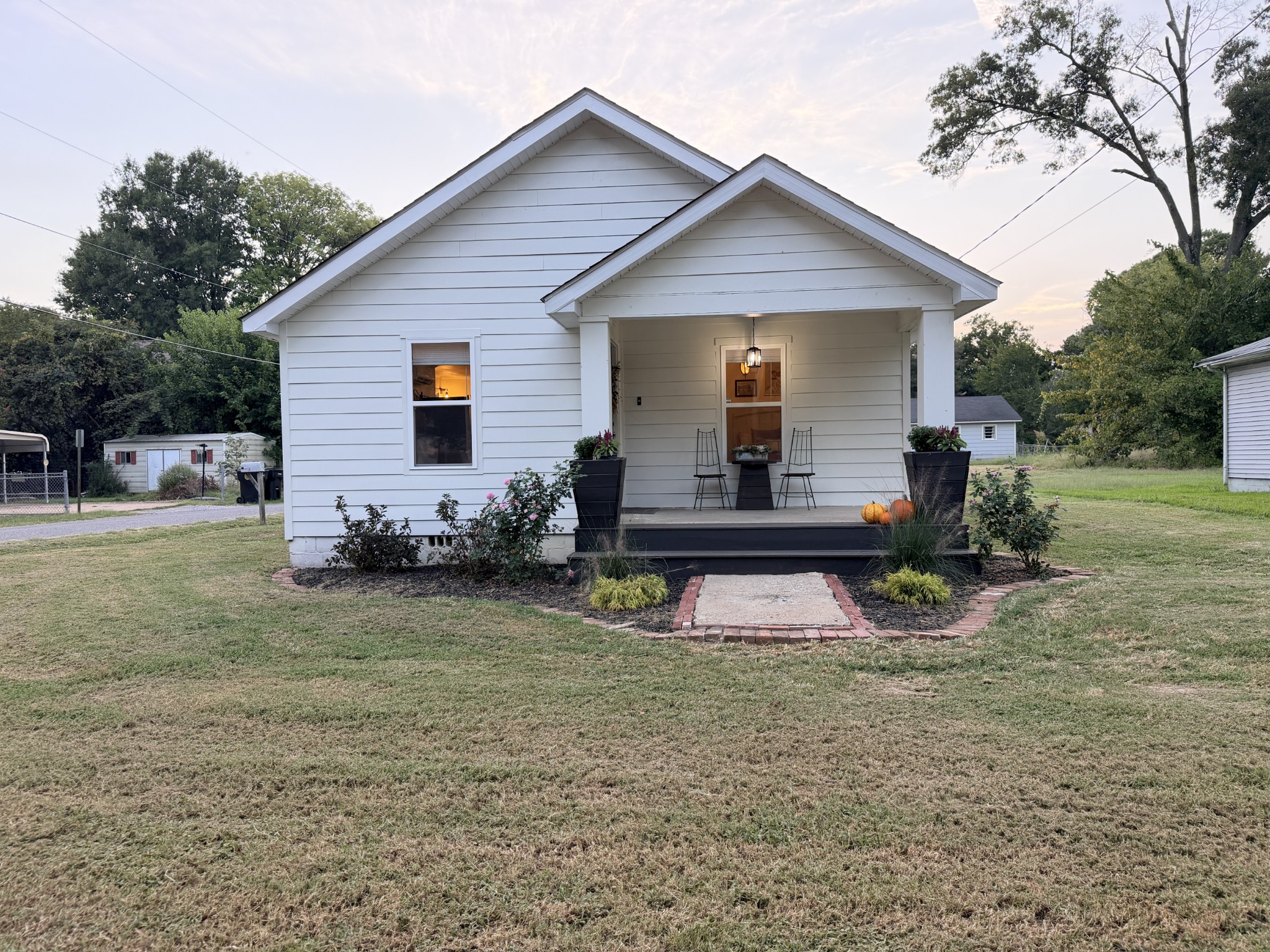 153 Ross Ave Property Photo 1