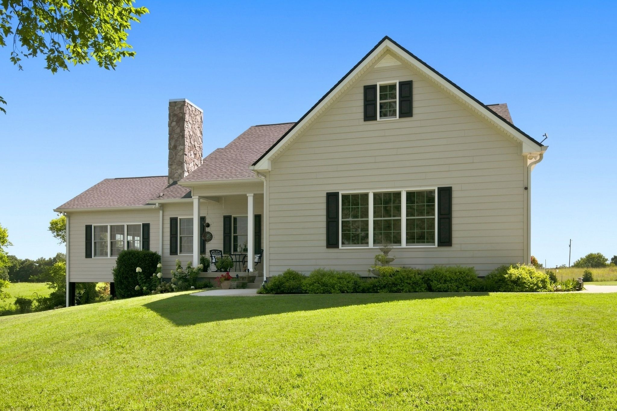 1160 Fleet Town Rd Property Photo 6