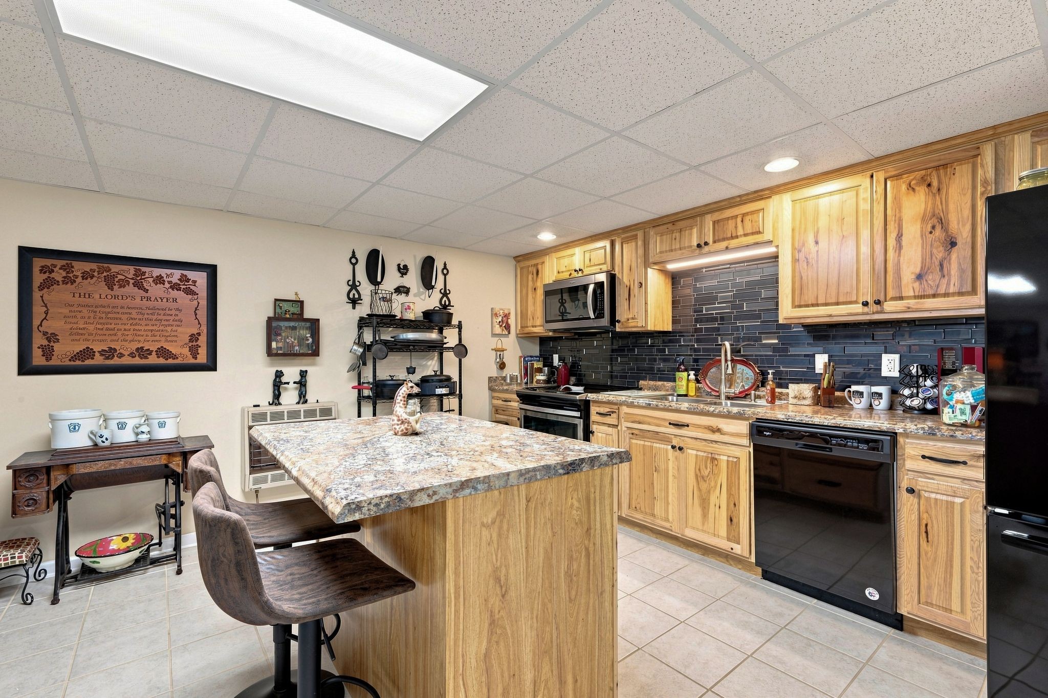 1160 Fleet Town Rd Property Photo 37