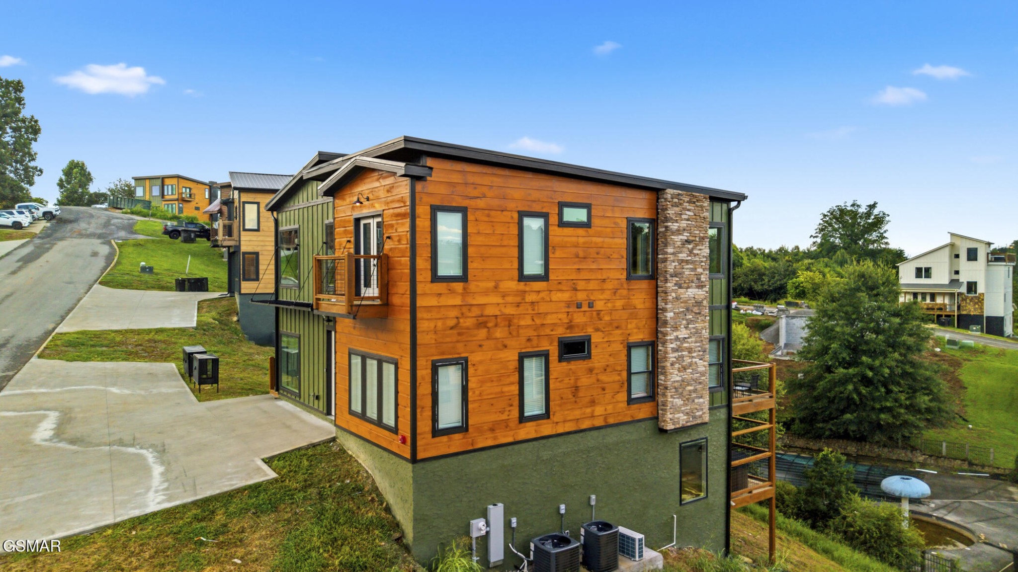 1579 Rainbow Ridge Way Property Photo 3