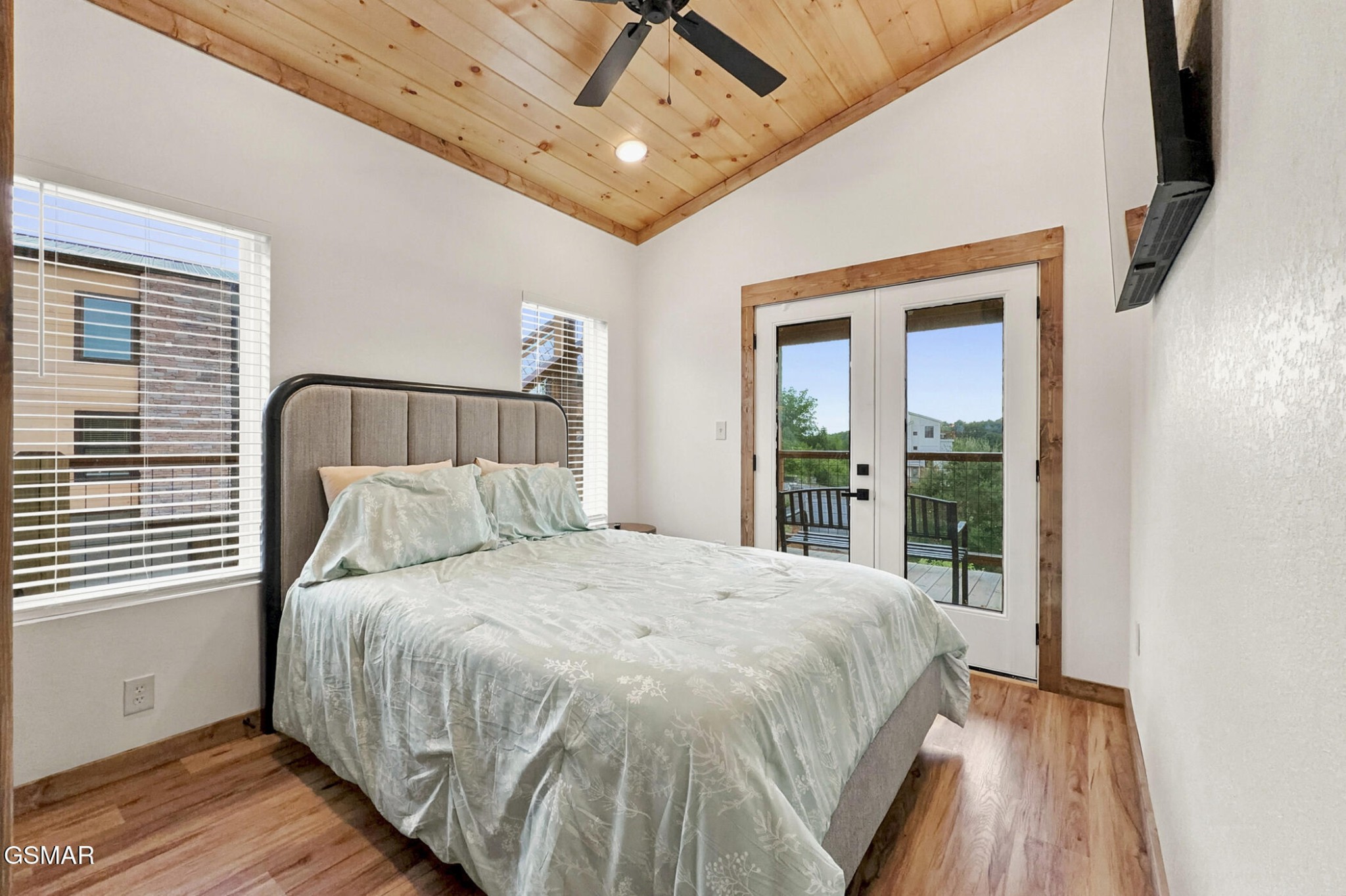 1579 Rainbow Ridge Way Property Photo 27