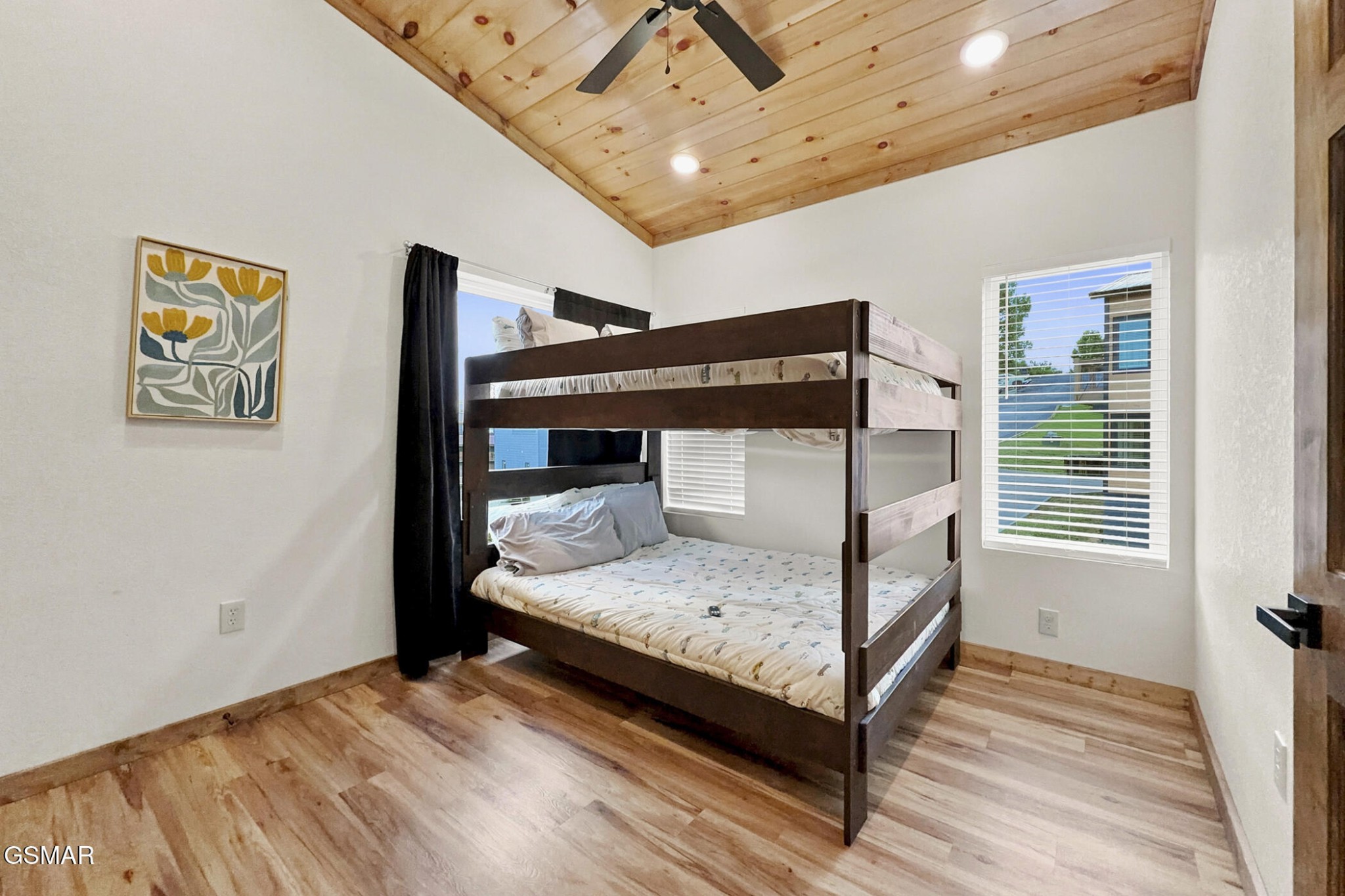 1579 Rainbow Ridge Way Property Photo 29