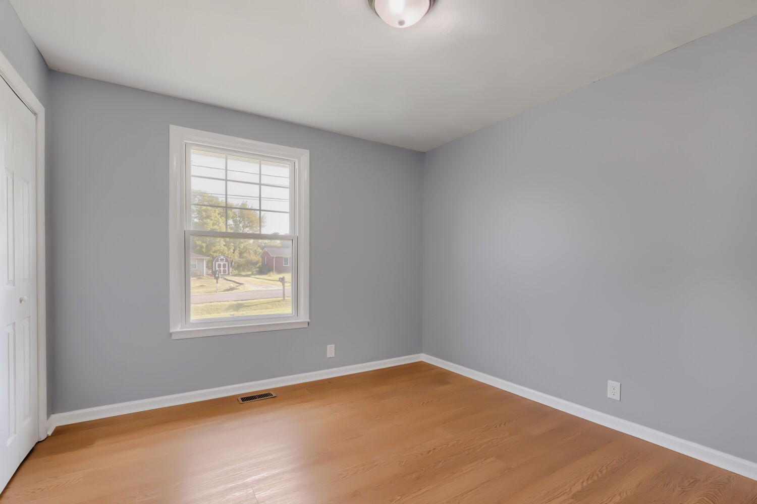 287 Hollywood Blvd Property Photo 11