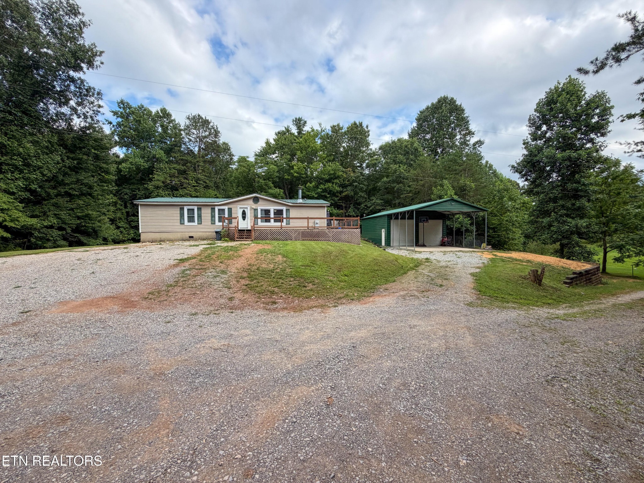 529 Epperson Rd Property Photo 1