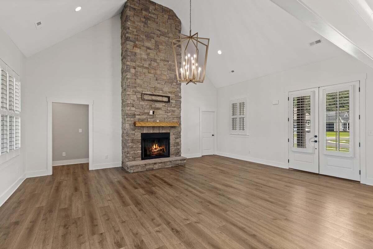 232 Winding Glen Drive, Nw Property Photo 7