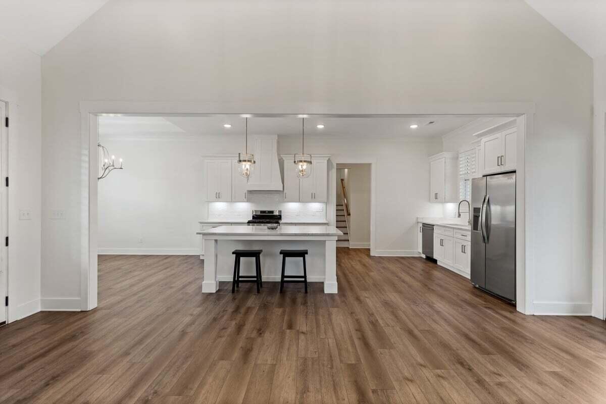 232 Winding Glen Drive, Nw Property Photo 9