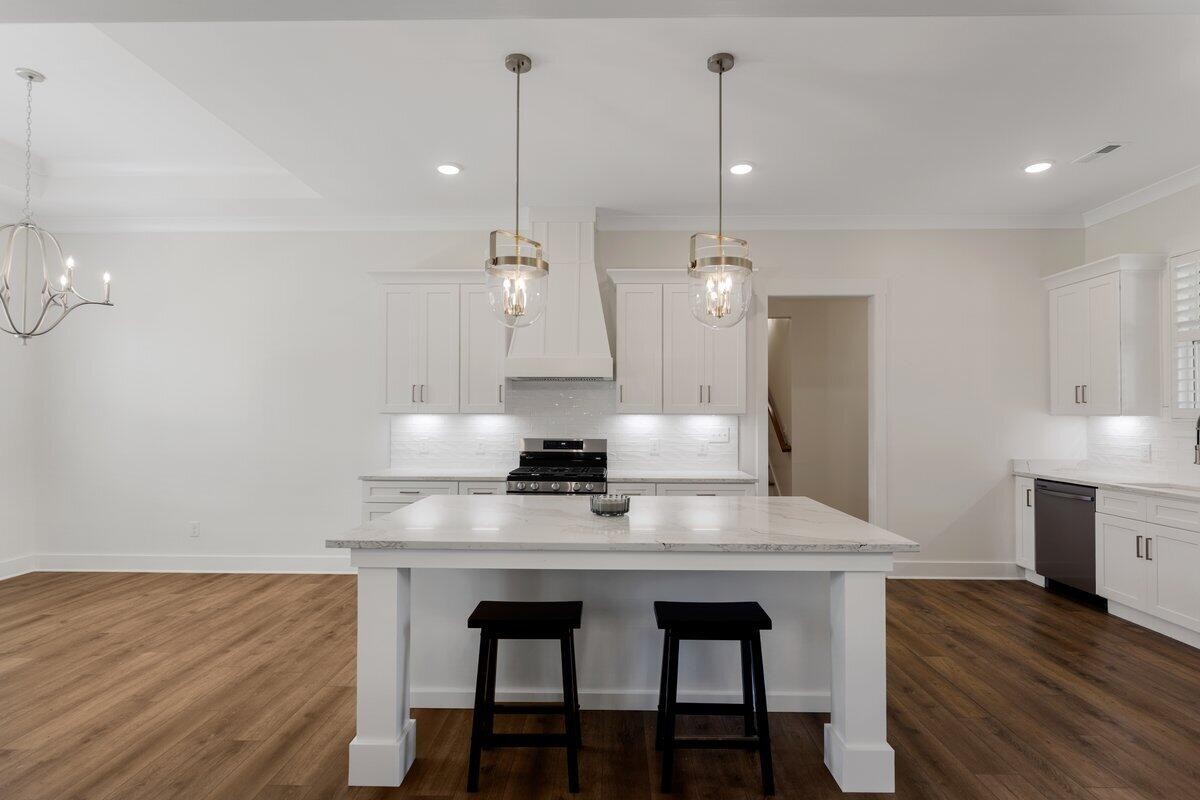 232 Winding Glen Drive, Nw Property Photo 12