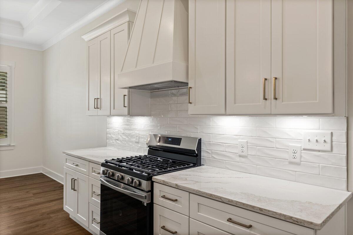 232 Winding Glen Drive, Nw Property Photo 16