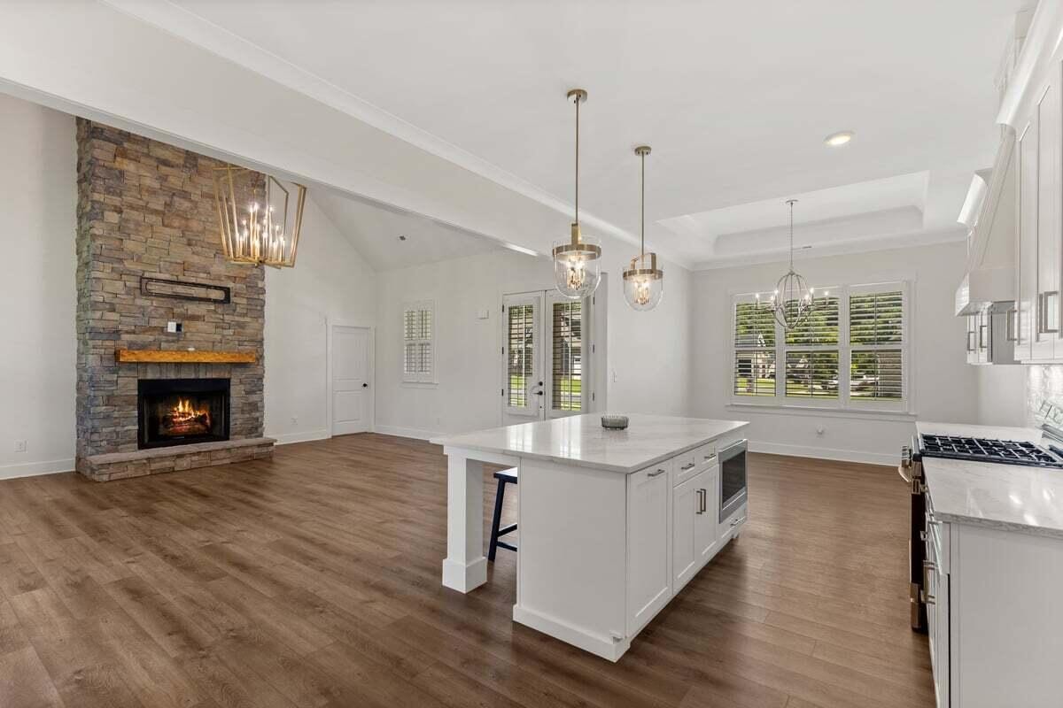 232 Winding Glen Drive, Nw Property Photo 18