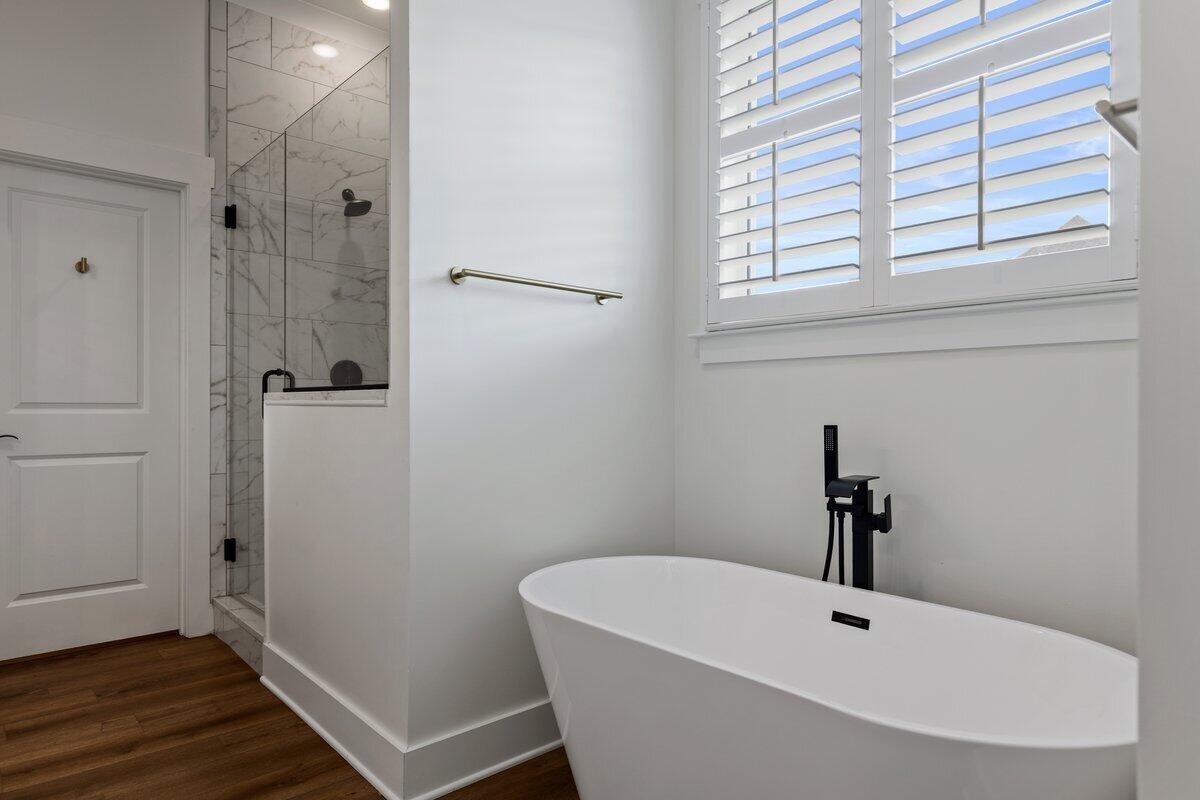 232 Winding Glen Drive, Nw Property Photo 27