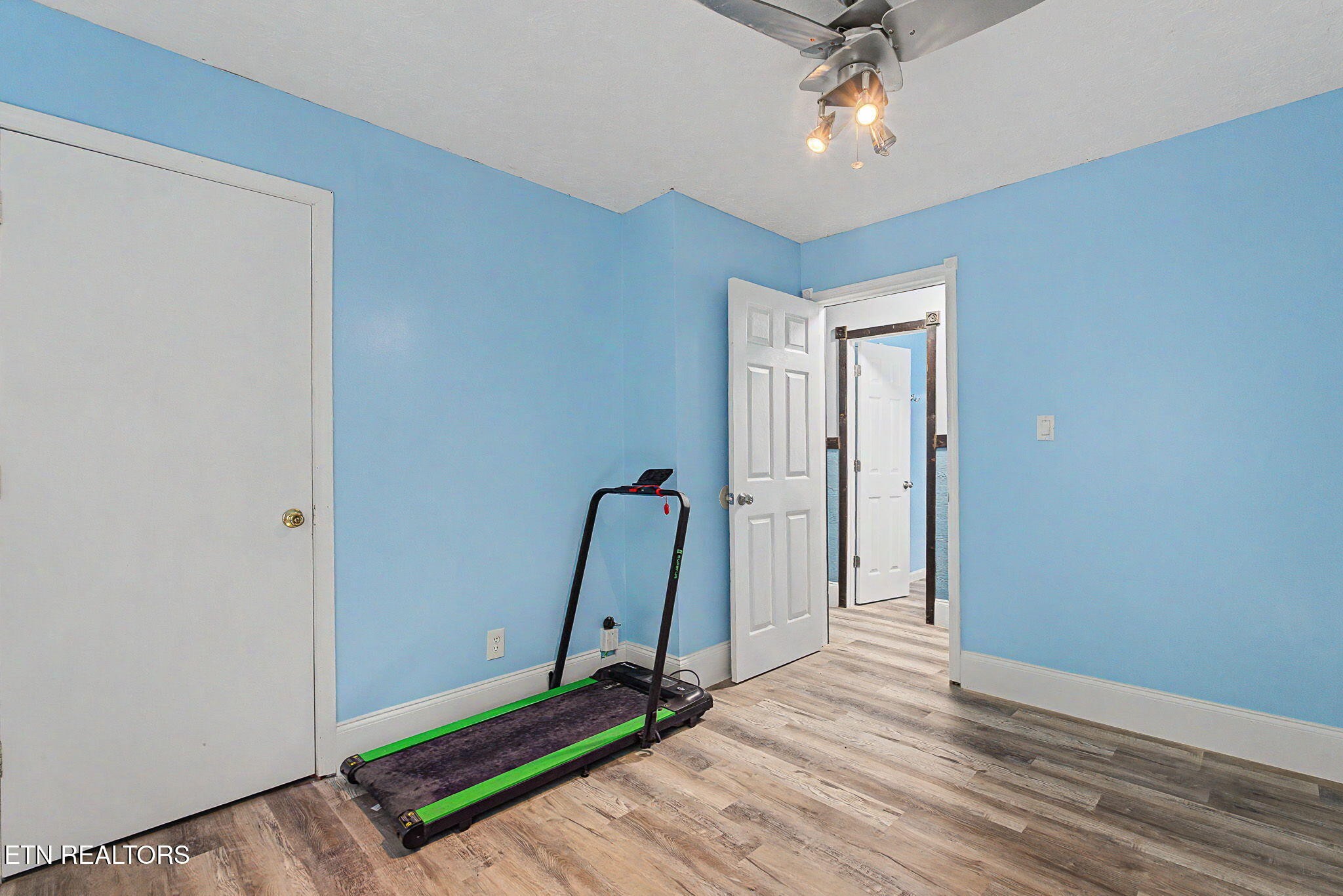 1614 Dogwood St Property Photo 22