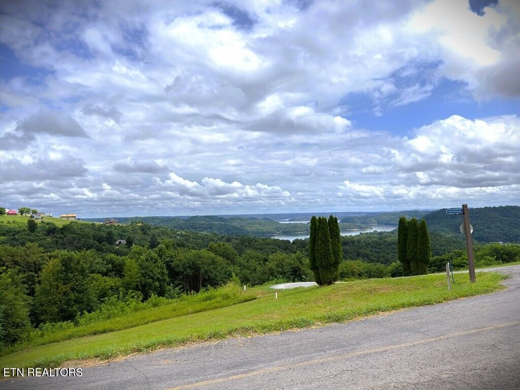 15 Swan Ridge Rd Property Photo 1